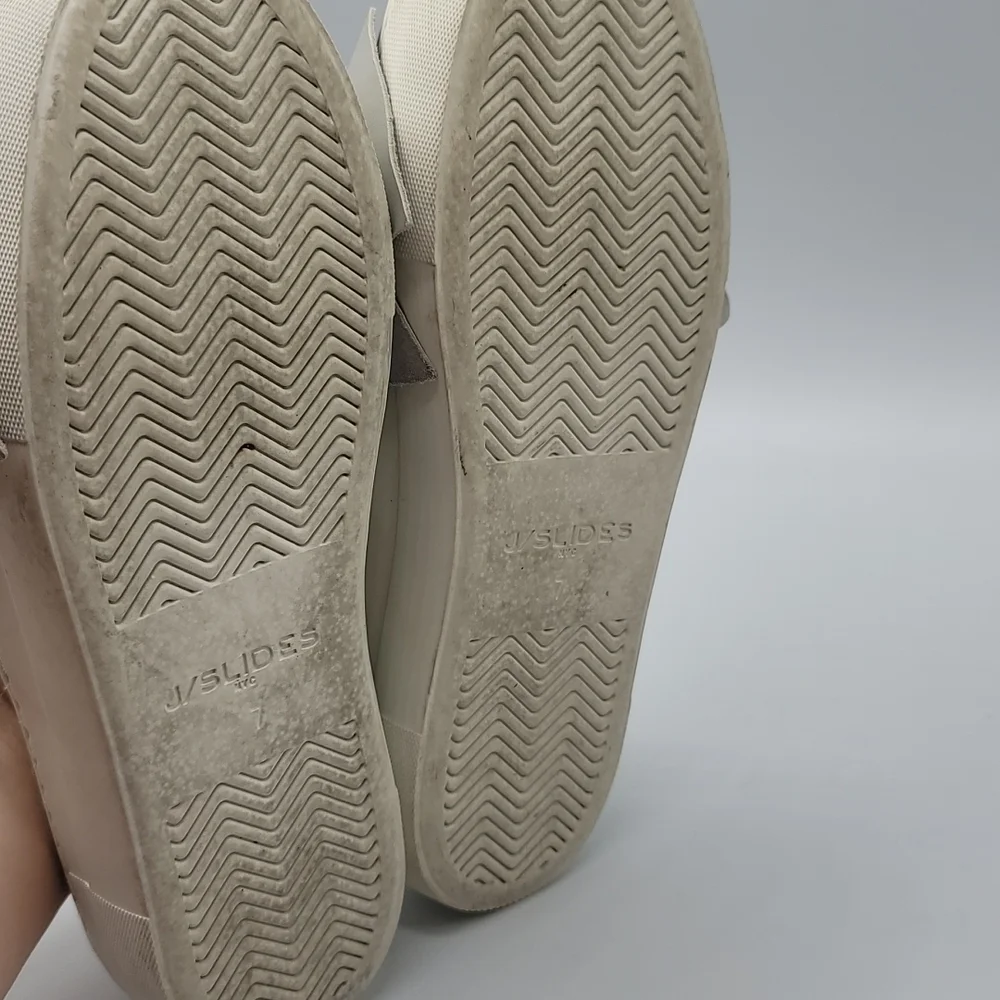 J/slides womens slipon shoes. Size 7 - Picture 6 of 6